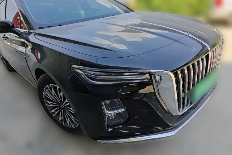 Used Hongqi H5 2025 1.5T DCT Qiyun 500 000th Unit Commemorative Edition Front Right 45 Deg