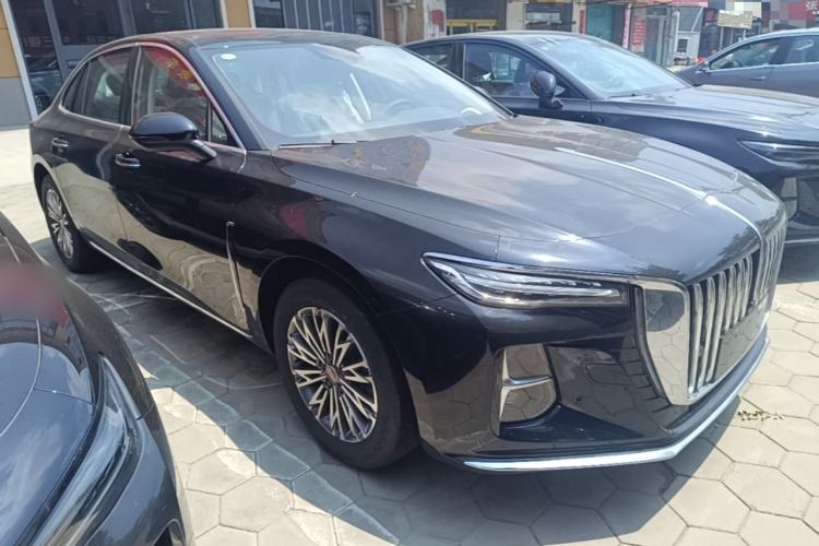 Used Hongqi H5 2025 1.5T DCT Qiyun 500 000th Unit Commemorative Edition Front Right 45 Deg