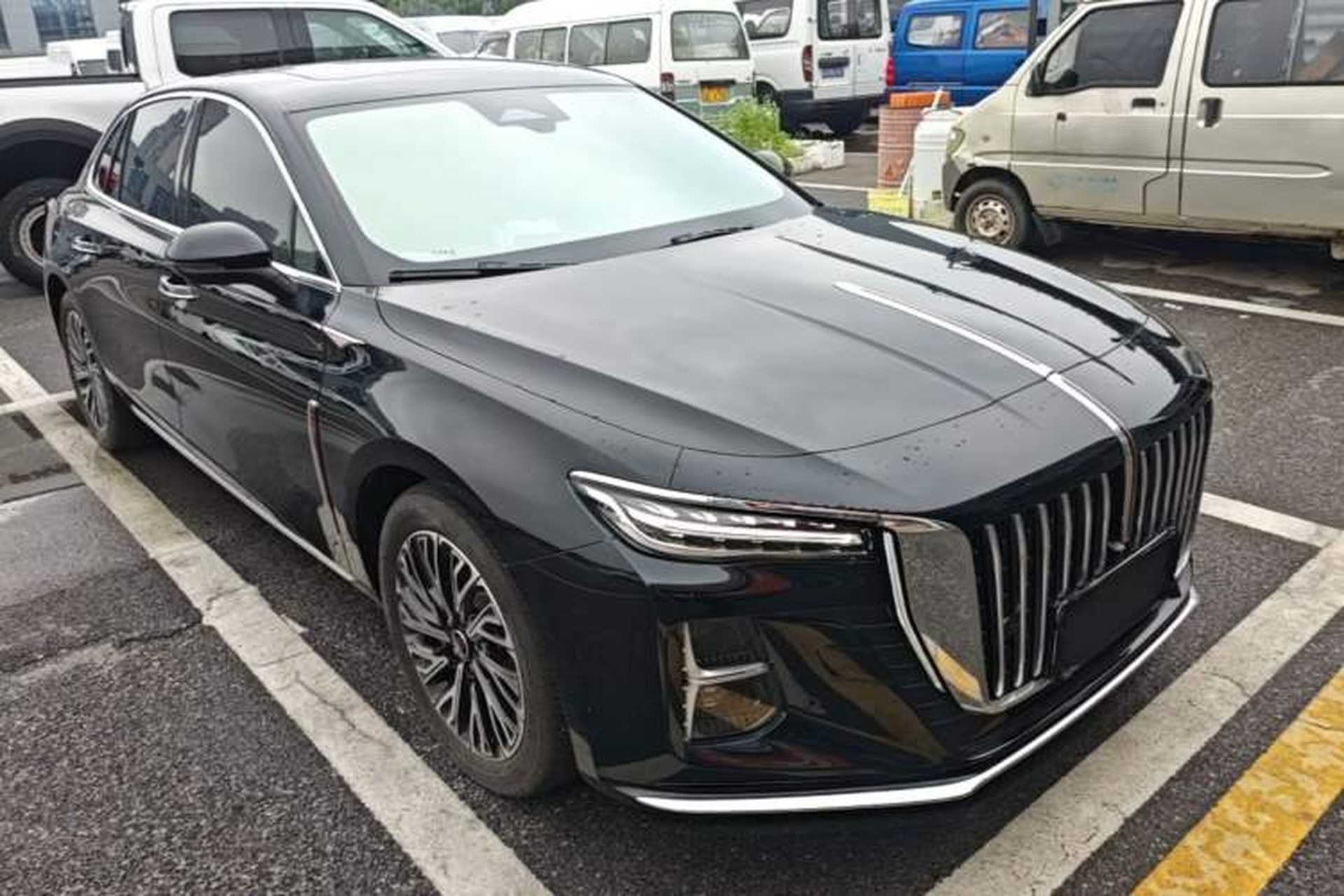 Used Hongqi H5 2025 2.0T Automatic Flag Edition – 500 000 Units Commemorative Version Front Right 45 Deg