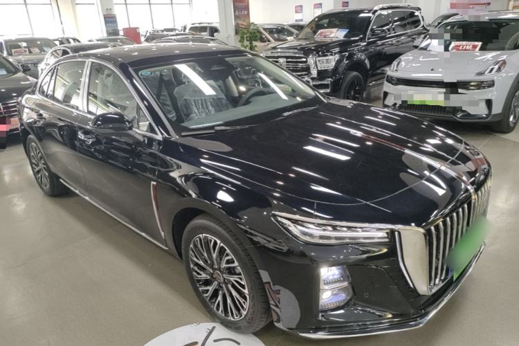 Used Hongqi H5 2025 2.0T Automatic Flag Edition – 500 000 Units Commemorative Version Front Right 45 Deg