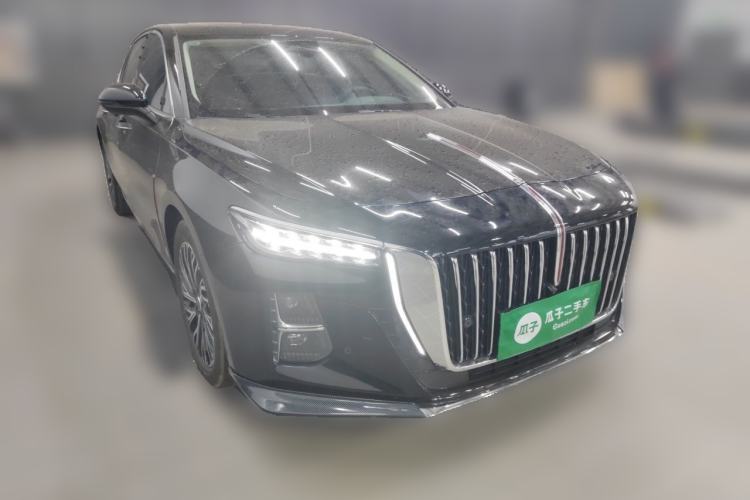 Used Hongqi H5 2025 2.0T Automatic Flag Edition – 500 000 Units Commemorative Version Front Right 45 Deg