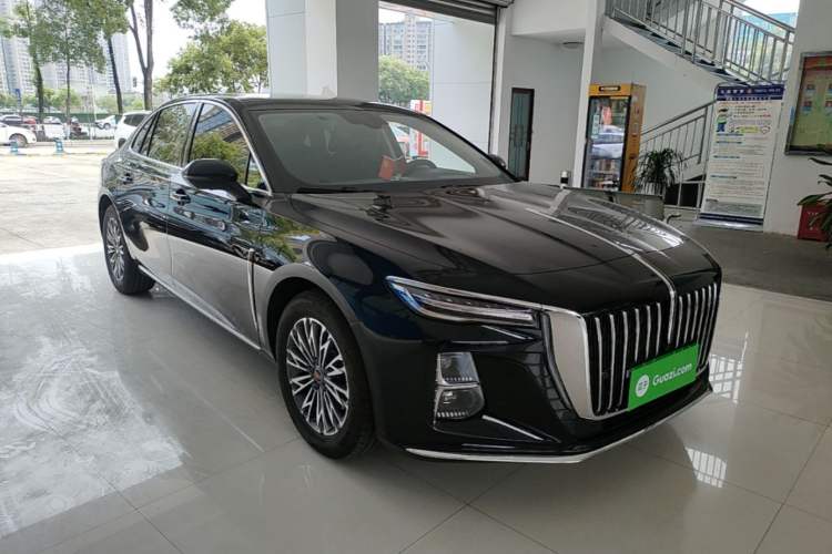 Used Hongqi H5 2025 1.5T DCT Qiyun 500 000th Unit Commemorative Edition Front Right 45 Deg