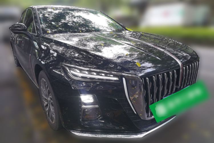 Used Hongqi H5 2025 2.0T Automatic Flag Edition – 500 000 Units Commemorative Version Front Right 45 Deg