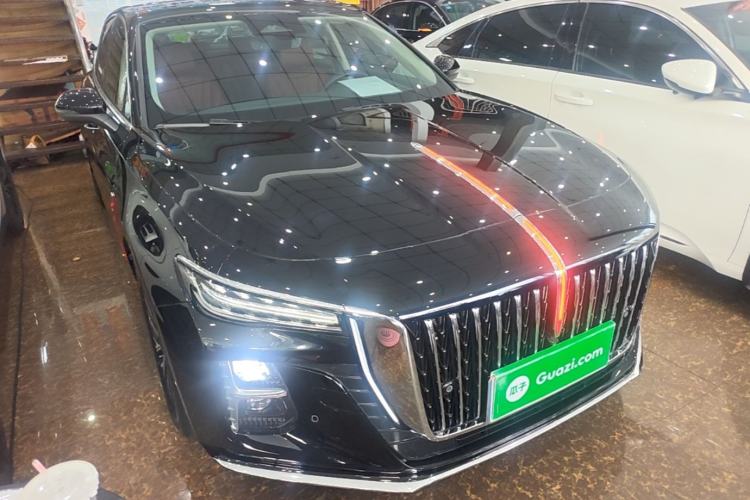 Used Hongqi H5 2025 2.0T Automatic Flag Edition – 500 000 Units Commemorative Version Front Right 45 Deg