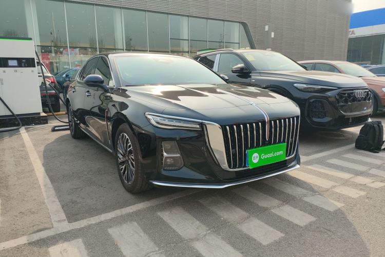 Used Hongqi H5 2025 2.0T Automatic Flag Edition – 500 000 Units Commemorative Version Front Right 45 Deg