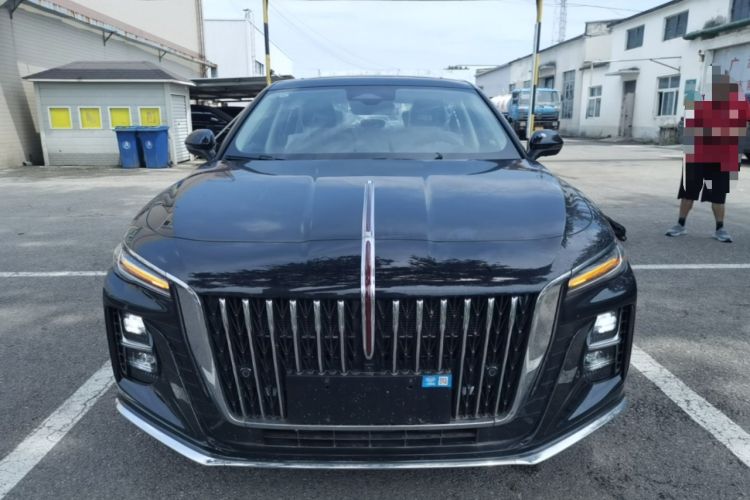 Used Hongqi H5 2025 2.0T Automatic Flag Edition – 500 000 Units Commemorative Version Front