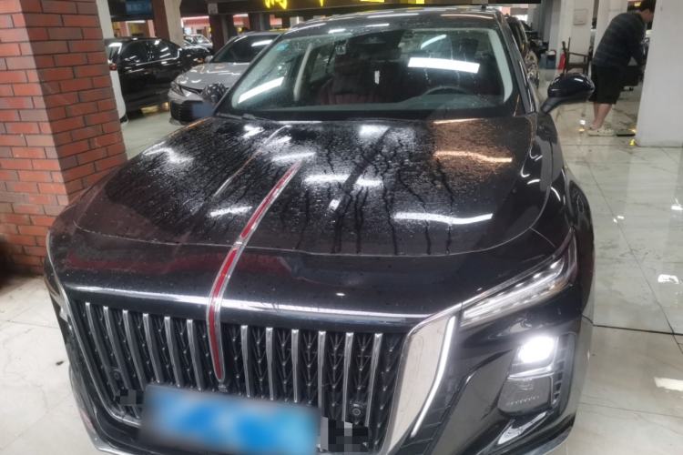 Used Hongqi H5 2025 2.0T Automatic Flag Edition – 500 000 Units Commemorative Version Front