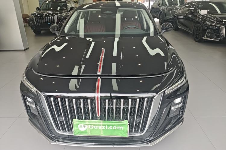 Used Hongqi H5 2025 2.0T Automatic Flag Edition – 500 000 Units Commemorative Version Front