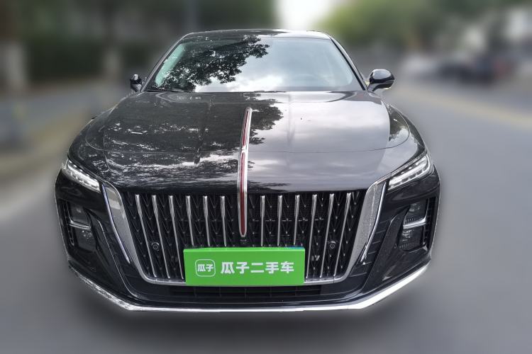 Used Hongqi H5 2025 2.0T Automatic Flag Edition – 500 000 Units Commemorative Version Front