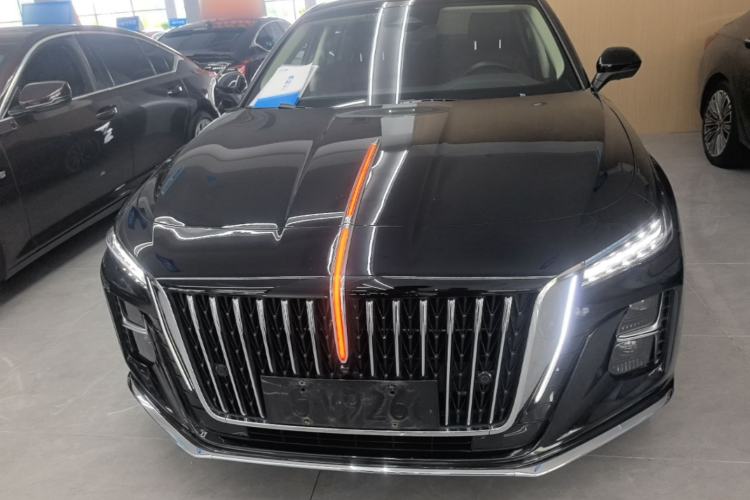 Used Hongqi H5 2025 2.0T Automatic Flag Edition – 500 000 Units Commemorative Version Front