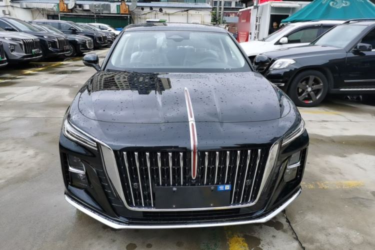 Used Hongqi H5 2025 2.0T Automatic Flag Edition – 500 000 Units Commemorative Version Front