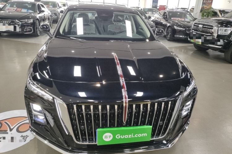 Used Hongqi H5 2025 2.0T Automatic Flag Edition – 500 000 Units Commemorative Version Front
