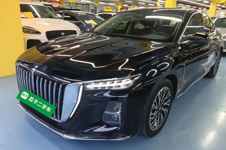 Hongqi H5 2025 2.0T Automatic Flag Edition – 500 000 Units Commemorative Version