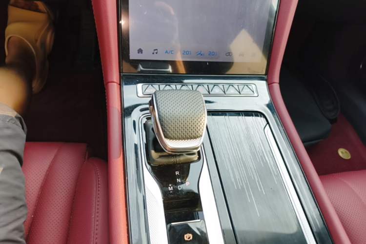 Used Hongqi H5 2025 1.5T DCT Qiyun 500 000th Unit Commemorative Edition Gear Lever
