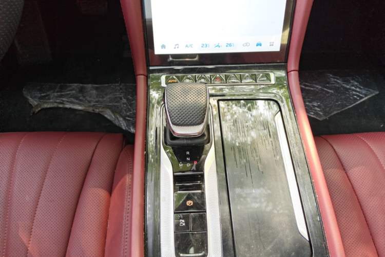 Used Hongqi H5 2025 1.5T DCT Qiyun 500 000th Unit Commemorative Edition Gear Lever