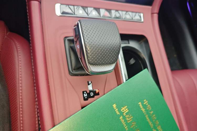 Used Hongqi H5 2025 1.5T DCT Qiyun 500 000th Unit Commemorative Edition Gear Lever