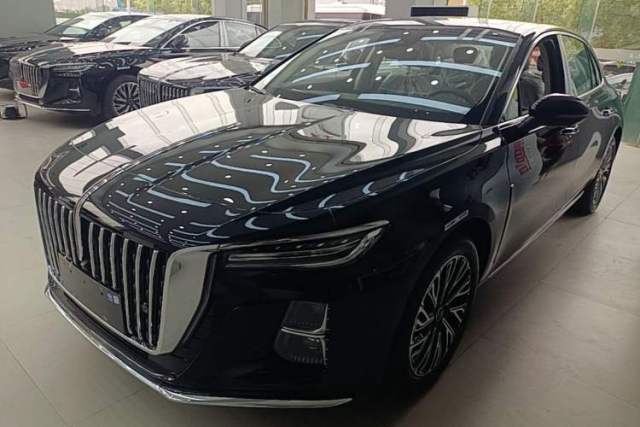 Used Hongqi H5 2025 2.0T Automatic Flag Edition – 500 000 Units Commemorative Version