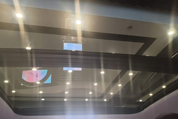Used Hongqi H5 2025 2.0T Automatic Flag Edition – 500 000 Units Commemorative Version Headliner