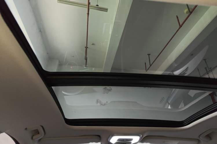 Used Hongqi H5 2025 2.0T Automatic Flagship 500 000th Unit Anniversary Edition Headliner