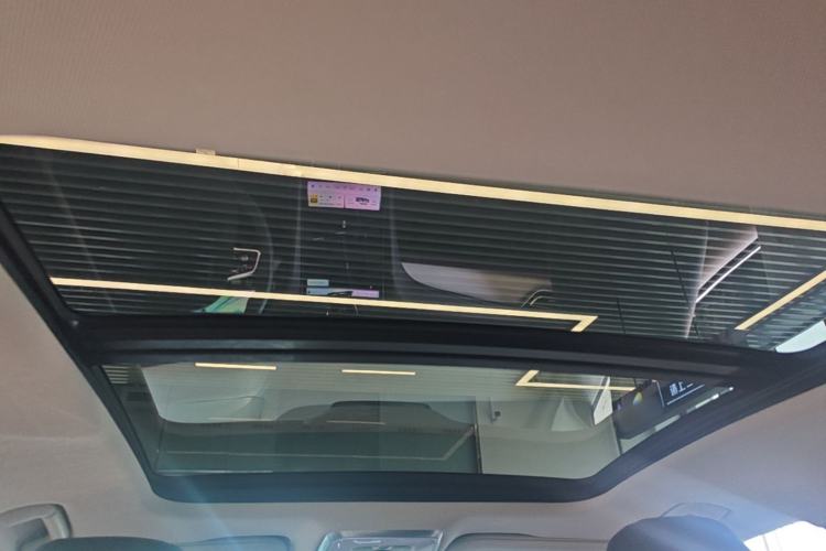 Used Hongqi H5 2025 2.0T Automatic Flag Edition – 500 000 Units Commemorative Version Headliner