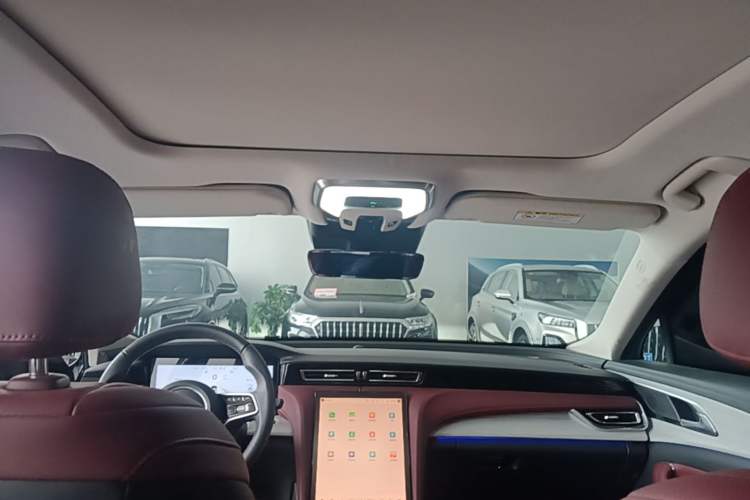 Used Hongqi H5 2025 2.0T Automatic Flag Edition – 500 000 Units Commemorative Version Headliner