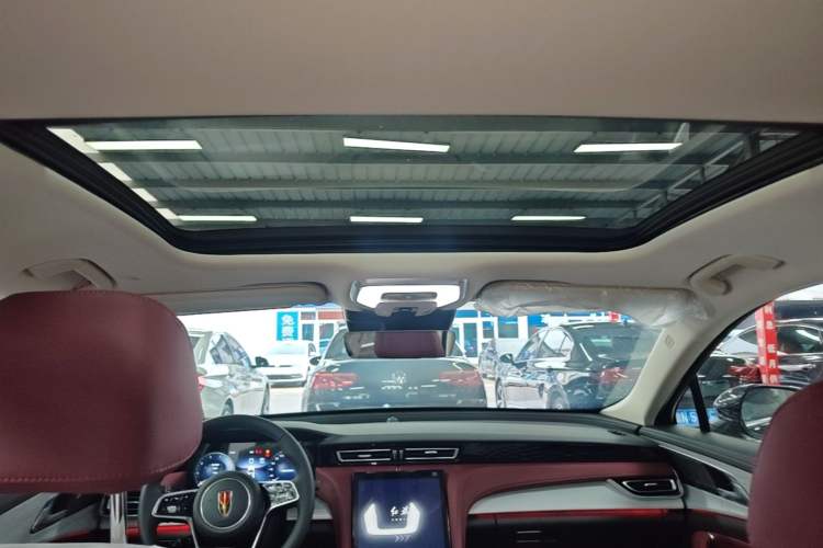 Used Hongqi H5 2025 2.0T Automatic Flag Edition – 500 000 Units Commemorative Version Headliner