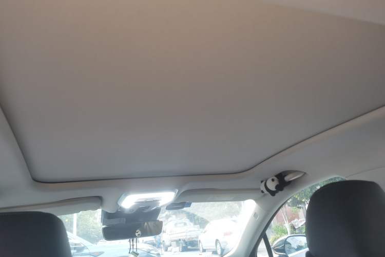 Used Hongqi H5 2025 2.0T Automatic Flag Edition – 500 000 Units Commemorative Version Headliner
