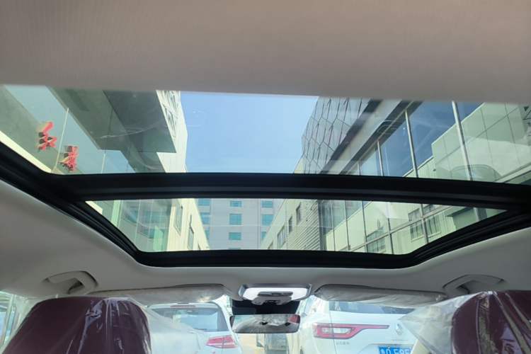 Used Hongqi H5 2025 2.0T Automatic Flag Edition – 500 000 Units Commemorative Version Headliner