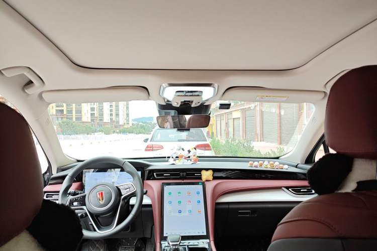 Used Hongqi H5 2025 2.0T Automatic Flag Edition – 500 000 Units Commemorative Version Headliner