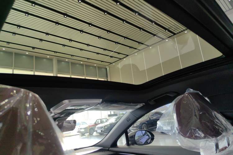 Used Hongqi H5 2025 1.5T DCT Xuan Ying Edition Headliner