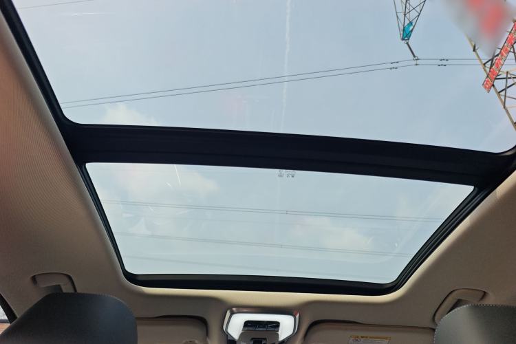 Used Hongqi H5 2025 2.0T Automatic Flag Edition – 500 000 Units Commemorative Version Headliner