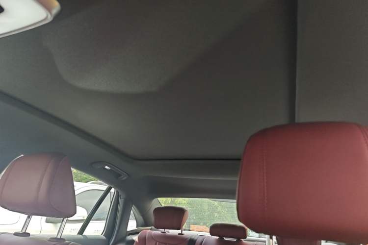 Used Hongqi H5 2025 2.0T Automatic Flag Edition – 500 000 Units Commemorative Version Headliner