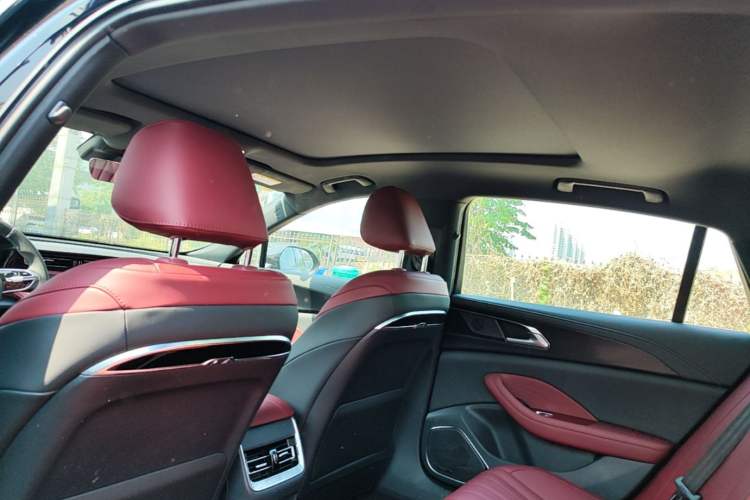 Used Hongqi H5 2025 1.5T DCT Xuan Ying Edition Headliner