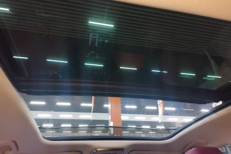 Used Hongqi H5 2025 1.5T DCT Xuan Ying Edition Headliner
