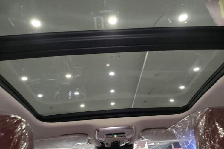 Used Hongqi H5 2025 1.5T DCT Qiyun 500 000th Unit Commemorative Edition Headliner