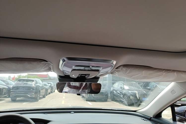 Used Hongqi H5 2025 1.5T DCT Qiyun 500 000th Unit Commemorative Edition Headliner