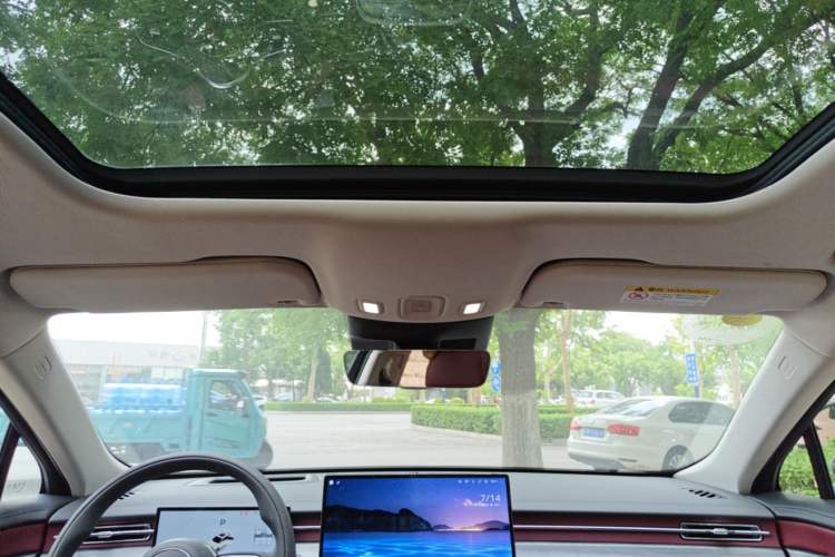 Used Hongqi H5 2025 2.0T Automatic Flag Edition – 500 000 Units Commemorative Version Headliner