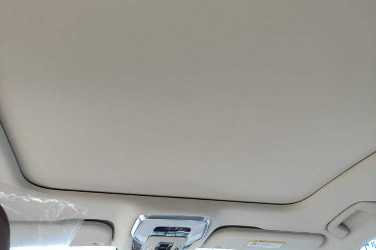 Used Hongqi H5 2025 2.0T Automatic Flagship 500 000th Unit Anniversary Edition Headliner