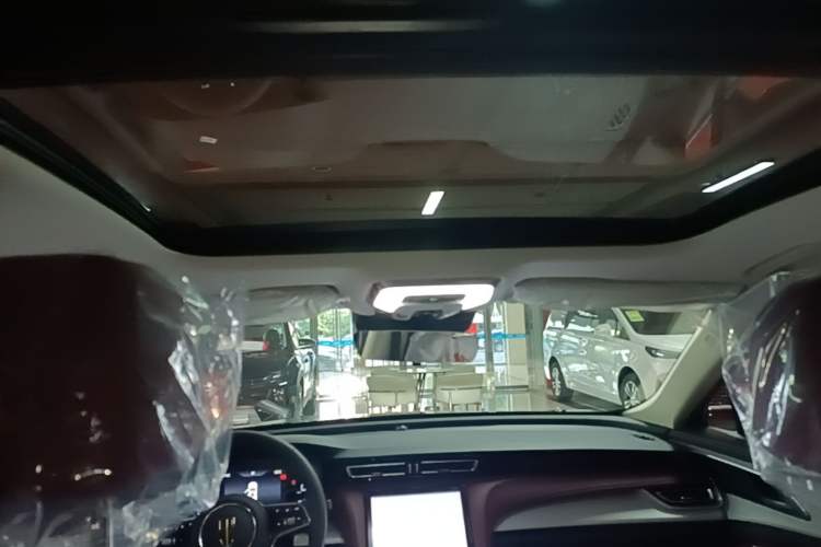 Used Hongqi H5 2025 1.5T DCT Qiyun 500 000th Unit Commemorative Edition Headliner