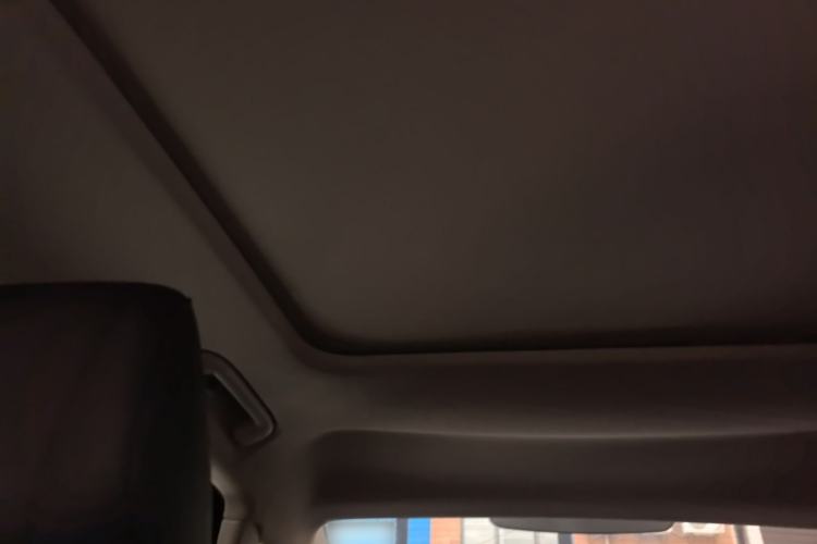 Used Hongqi H5 2025 2.0T Automatic Flag Edition – 500 000 Units Commemorative Version Headliner