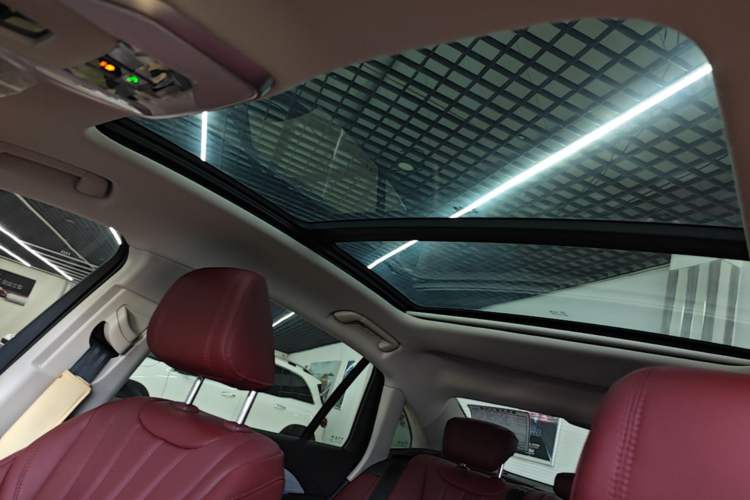 Used Hongqi H5 2025 2.0T Automatic Flag Edition – 500 000 Units Commemorative Version Headliner
