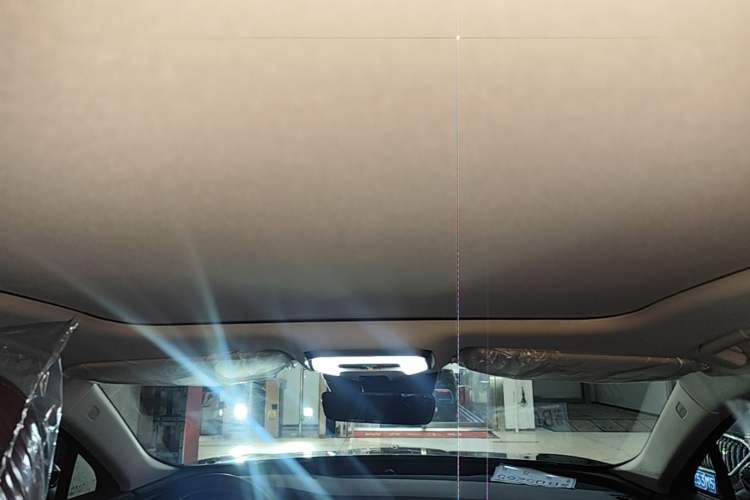Used Hongqi H5 2025 2.0T Automatic Flag Edition – 500 000 Units Commemorative Version Headliner