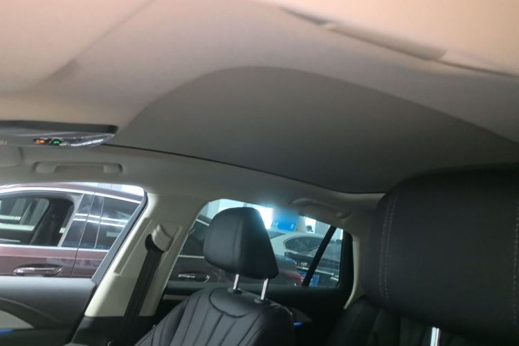 Used Hongqi H5 2025 2.0T Automatic Flag Edition – 500 000 Units Commemorative Version Headliner