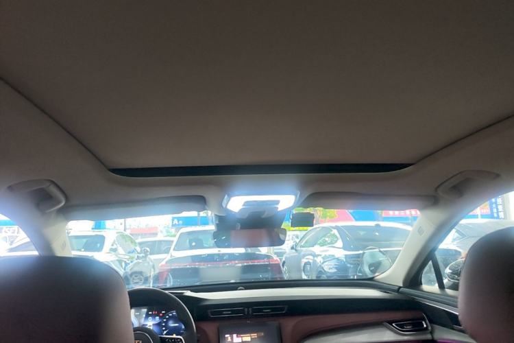 Used Hongqi H5 2025 2.0T Automatic Flag Edition – 500 000 Units Commemorative Version Headliner