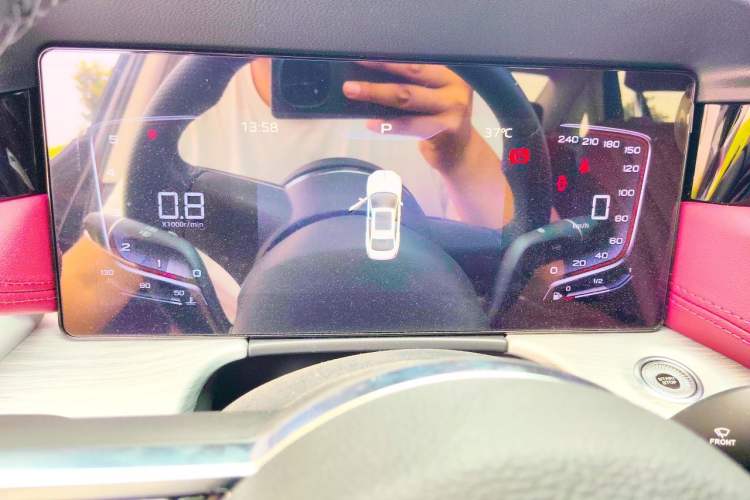 Used Hongqi H5 2025 1.5T DCT Qiyun 500 000th Unit Commemorative Edition Instrument Cluster