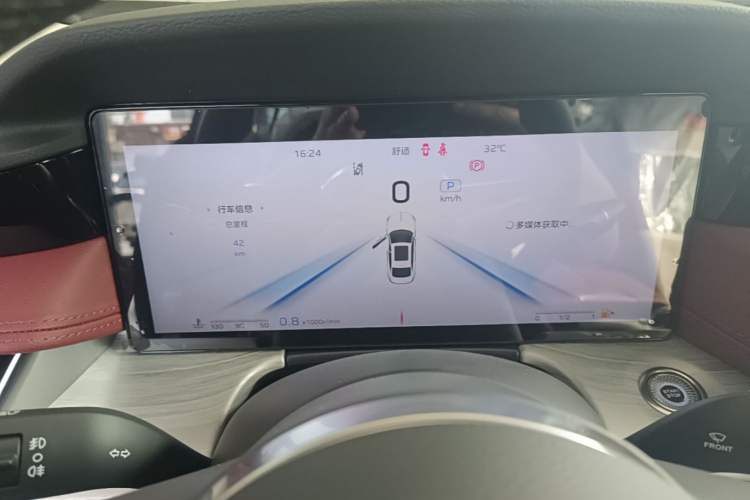 Used Hongqi H5 2025 2.0T Automatic Flag Edition – 500 000 Units Commemorative Version Instrument Cluster