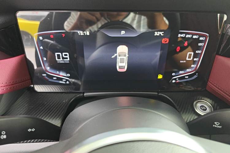 Used Hongqi H5 2025 1.5T DCT Xuan Ying Edition Instrument Cluster