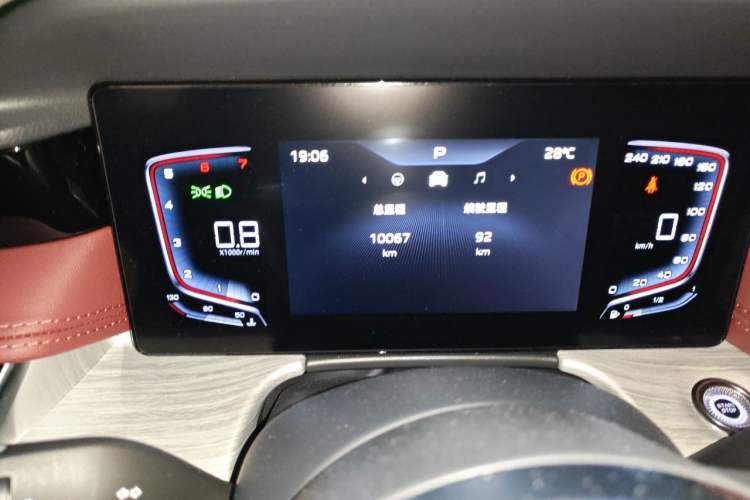 Used Hongqi H5 2025 1.5T DCT Qiyun 500 000th Unit Commemorative Edition Instrument Cluster