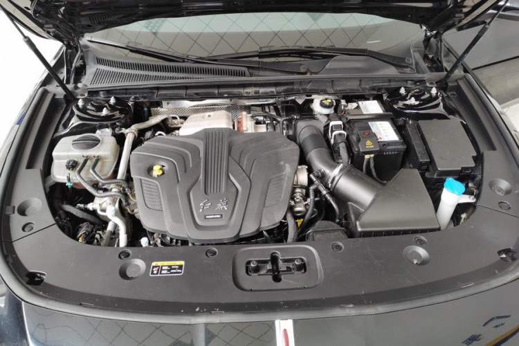 Used Hongqi H5 2025 2.0T Automatic Flag Edition – 500 000 Units Commemorative Version Interior 10