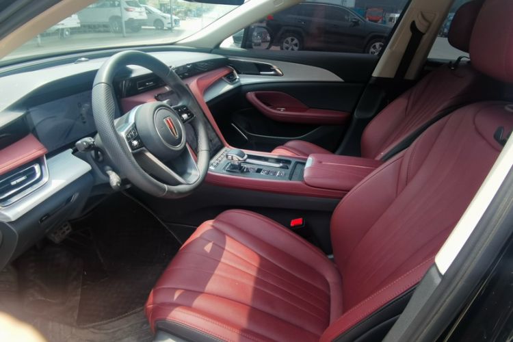 Used Hongqi H5 2025 2.0T Automatic Flag Edition – 500 000 Units Commemorative Version Interior 2